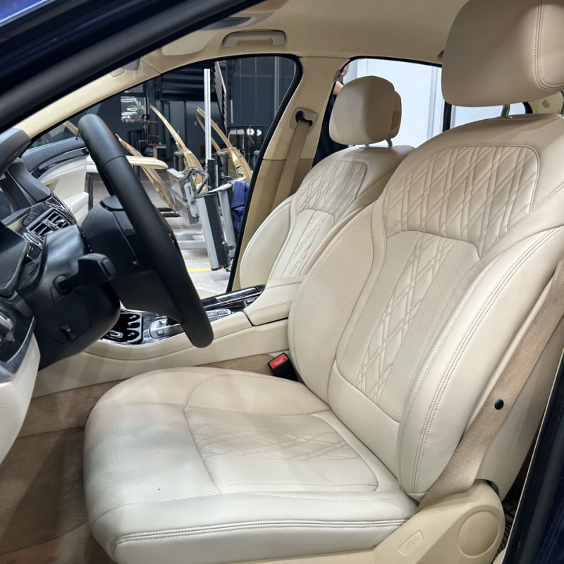 BMW 325i nệm da
