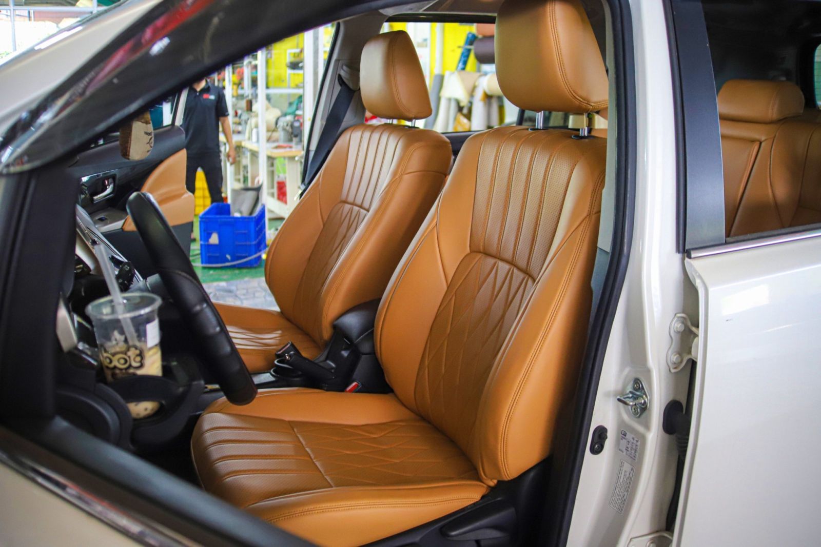 Xe Inova Ghế da