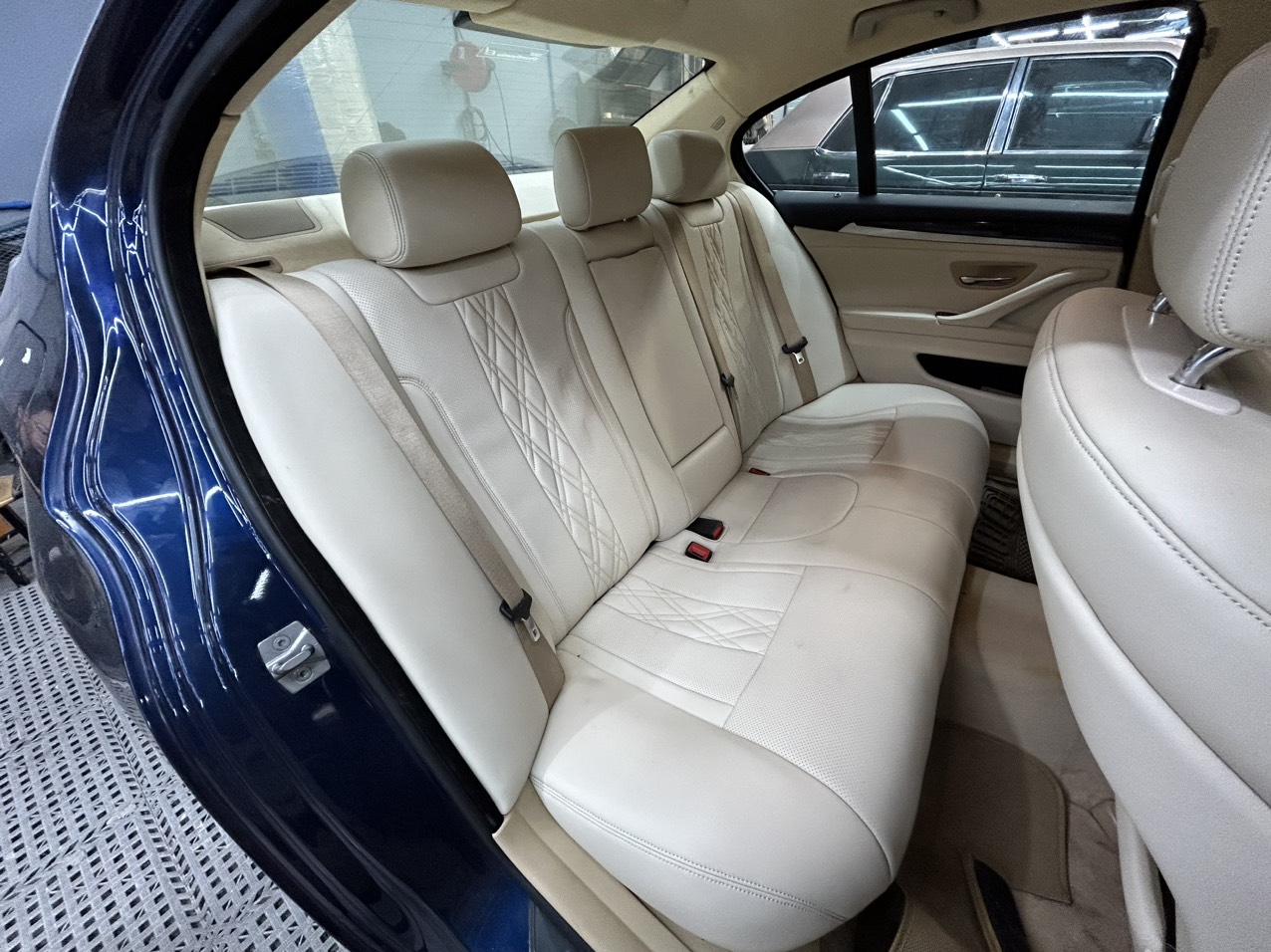 BMW 325i nệm da